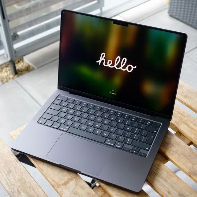 Apple MacBook Pro 14 M4 A3112 16GB 512GB-Refurbished